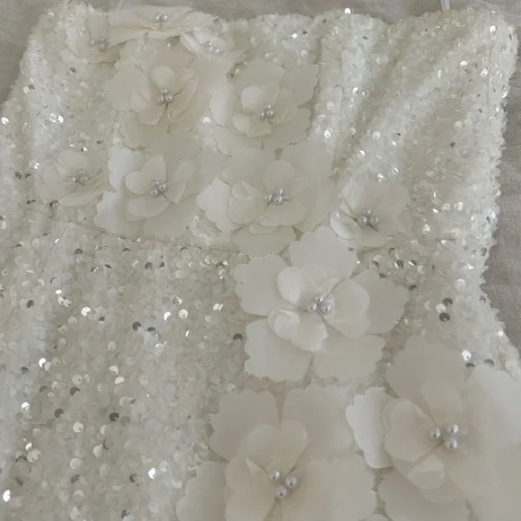 Helsi Strapless White Floral Dress - Picture 5 of 10